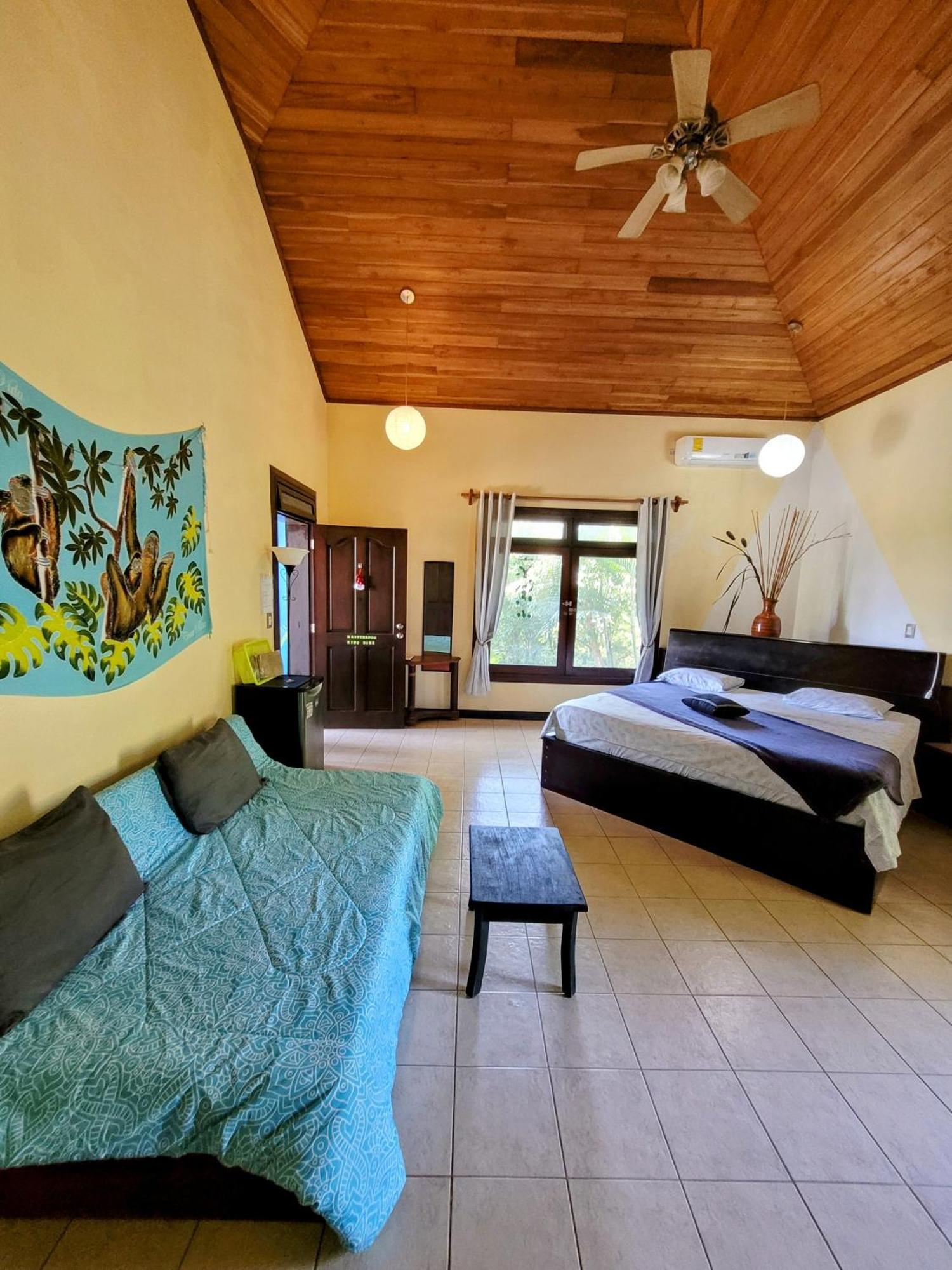 Villa Martina Palmgarden Samara Phòng bức ảnh